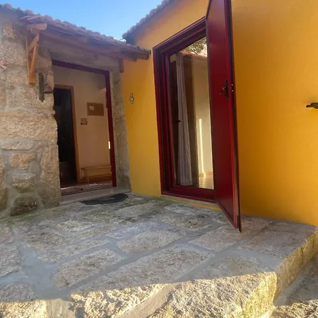 Nascente, Place In Nature Next To A Waterfall Loureiro  Exterior photo