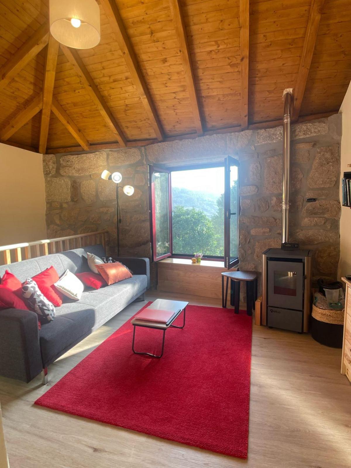 Holiday home Nascente, Place In Nature Next To A Waterfall Loureiro (Porto)